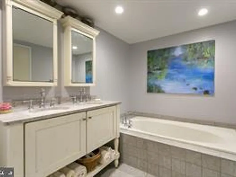 200-210 Lombard St #708 — Photo 19