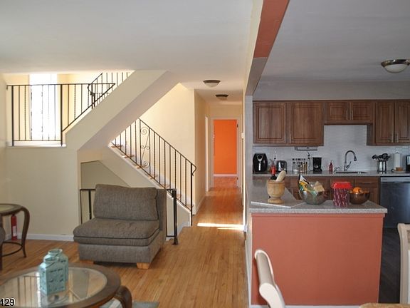 5th image of 717 Eagle Rock Ave