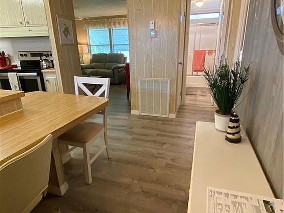 2nd image of 5506 Harbor Ln #381