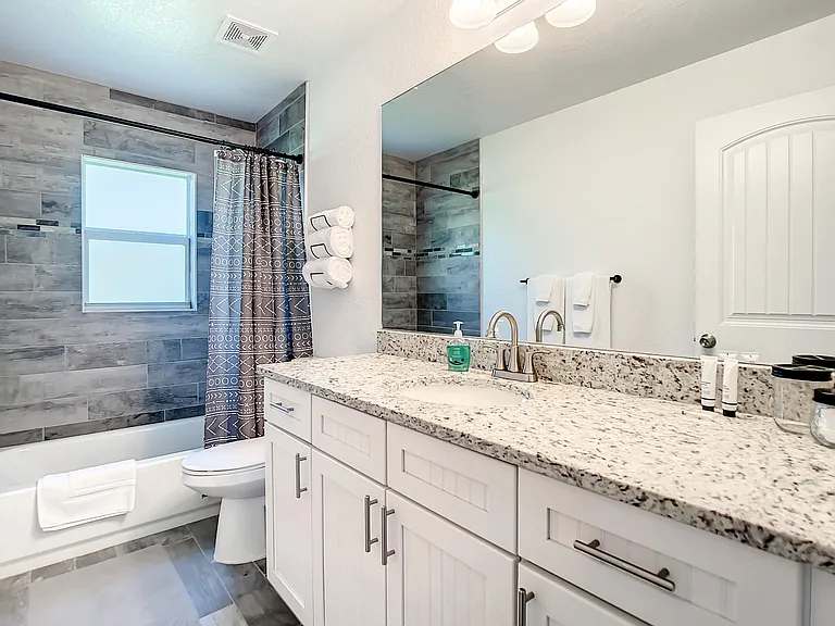 14120 Banos Ave — Photo 18