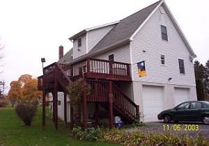 2nd image of 515 Clinton St