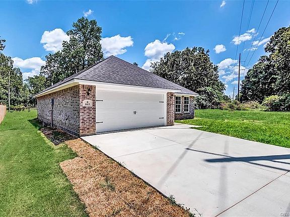 2nd image of 805 Wilton Pl
