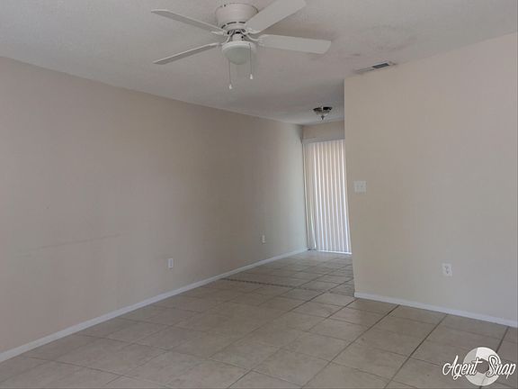 2nd image of 826 NE 8th Ter