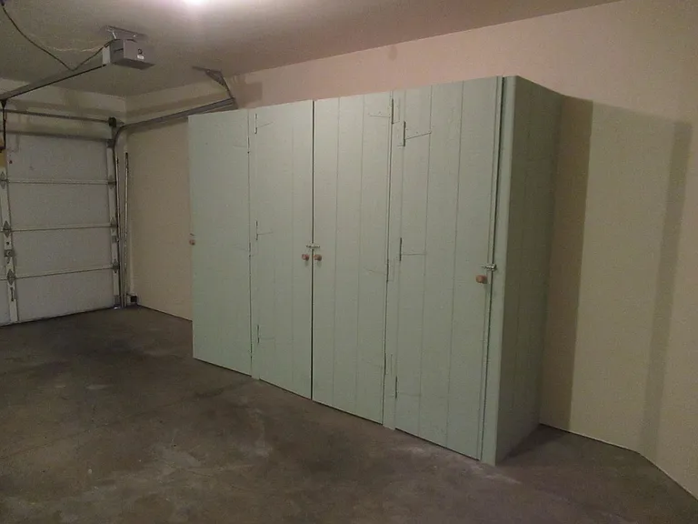 Split Level Two Bedroom Duplex — Photo 24
