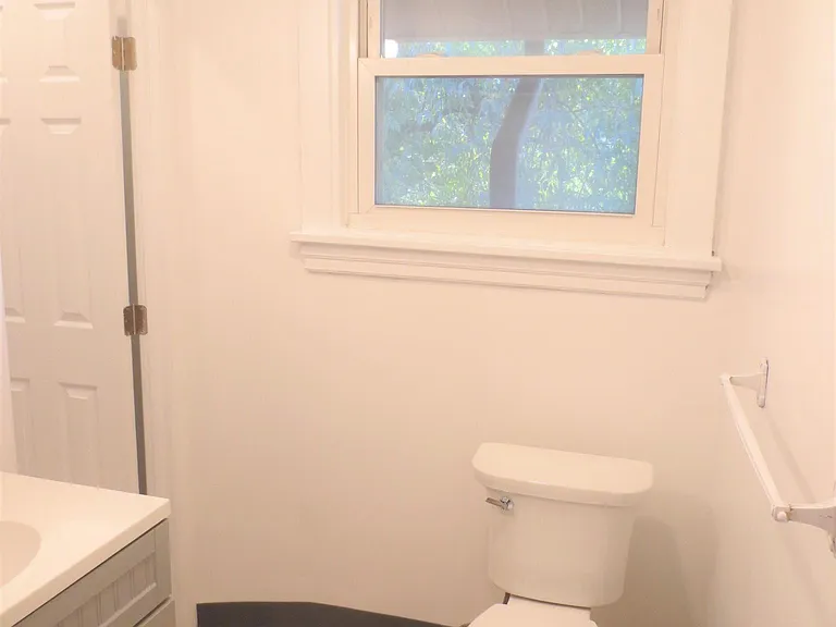 2421 Beechwood Blvd #C — Photo 25