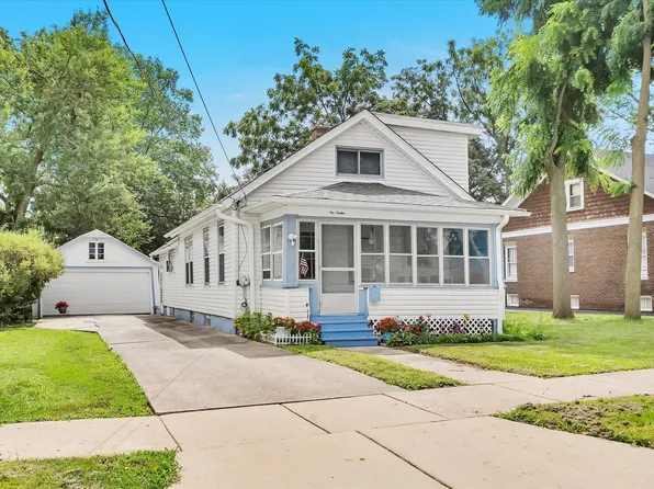 514 Watson St, Aurora, IL 60505