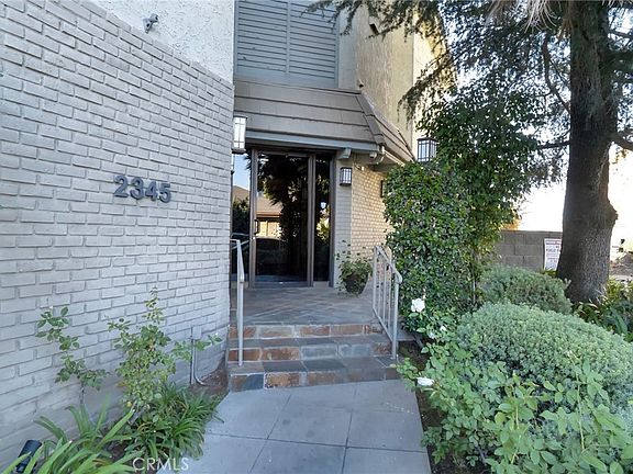 3rd image of 2345 Roscomare Rd APT 302