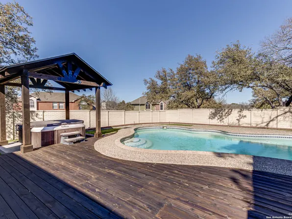 2003 Perennial Dr, San Antonio, TX 78232