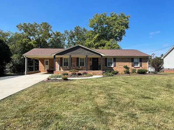 707 Brevard Dr, Albemarle, NC 28001