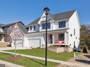 9575 Iron Horse Rd, Woodbury, MN 55129