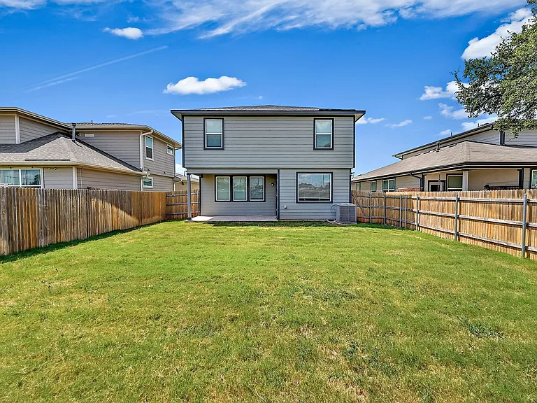 109 Cupreata Ln — Photo 30