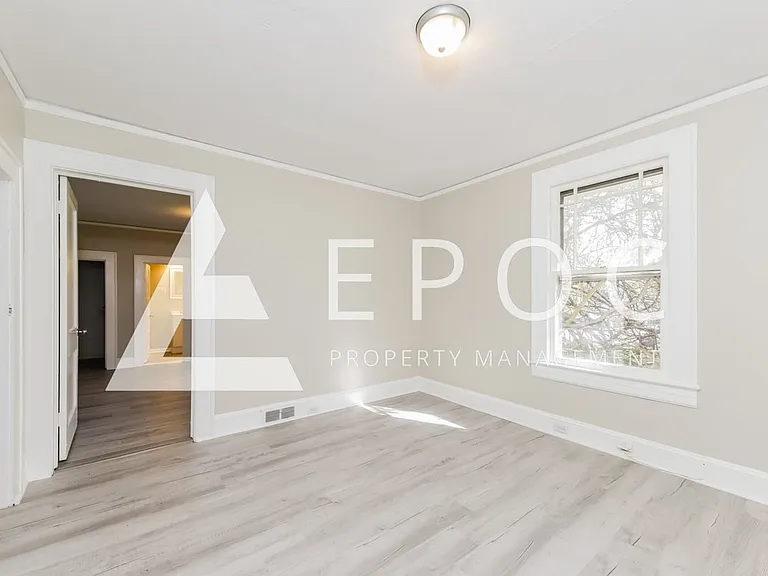 1231 Winfield Dr — Photo 11