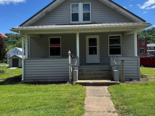 114 2nd St