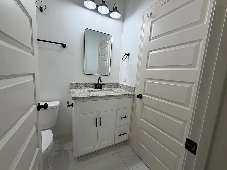 3828 Woodland Hills Dr — Photo 18