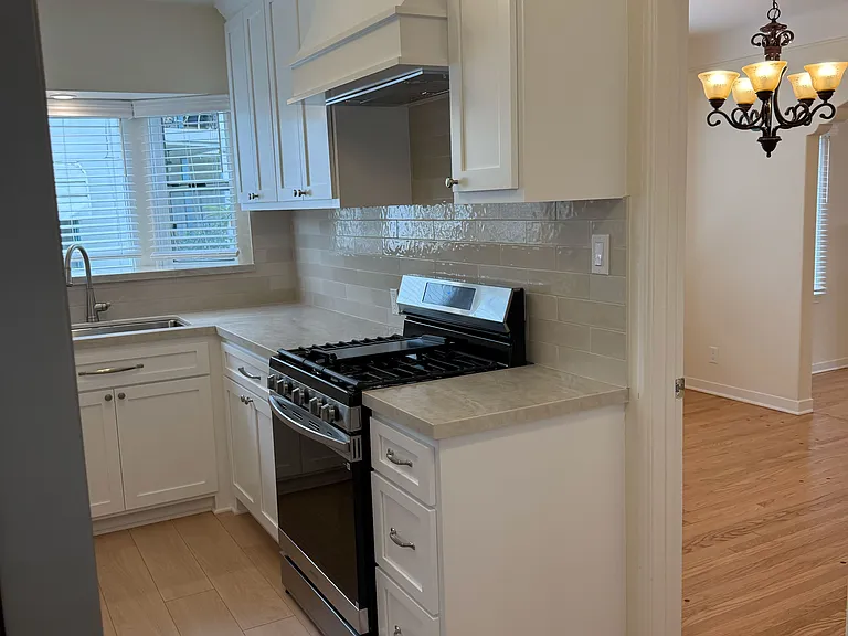 617 W Glenoaks Blvd #617 — Photo 10