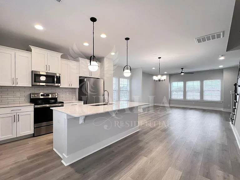 8520 Silsbee Dr — Photo 16