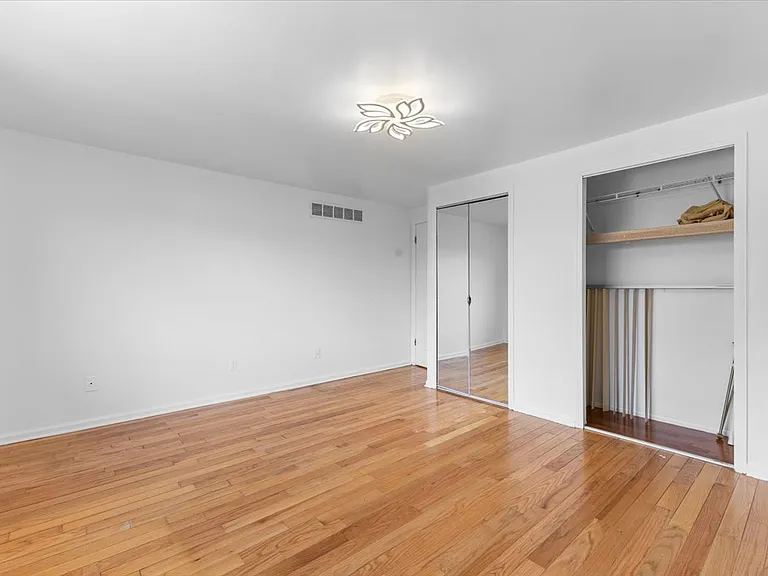 18129 Birch Dr — Photo 23