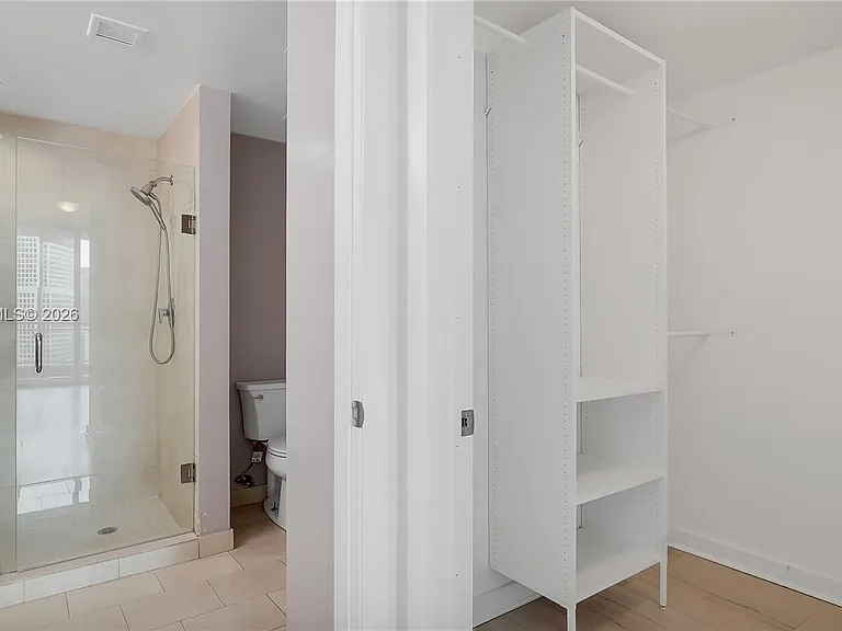 90 SW 3rd St #3003 — Photo 32