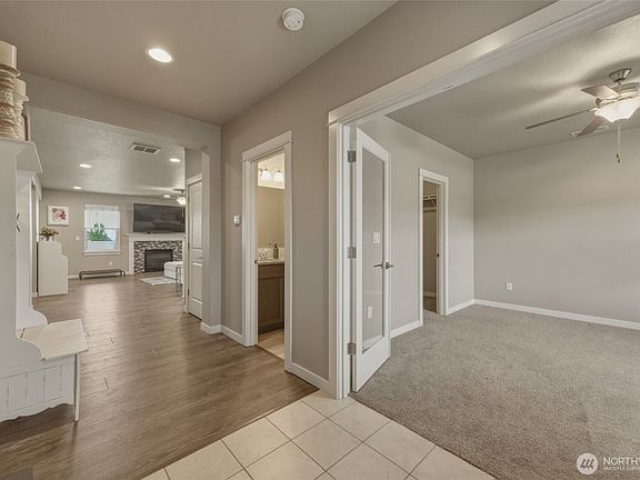 3rd image of 3070 Duval Loop