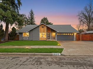 2175 Princeton Dr, Eugene, OR 97405