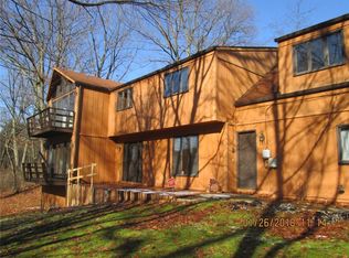 1917 Squaw Run Rd, Pittsburgh, PA 15238