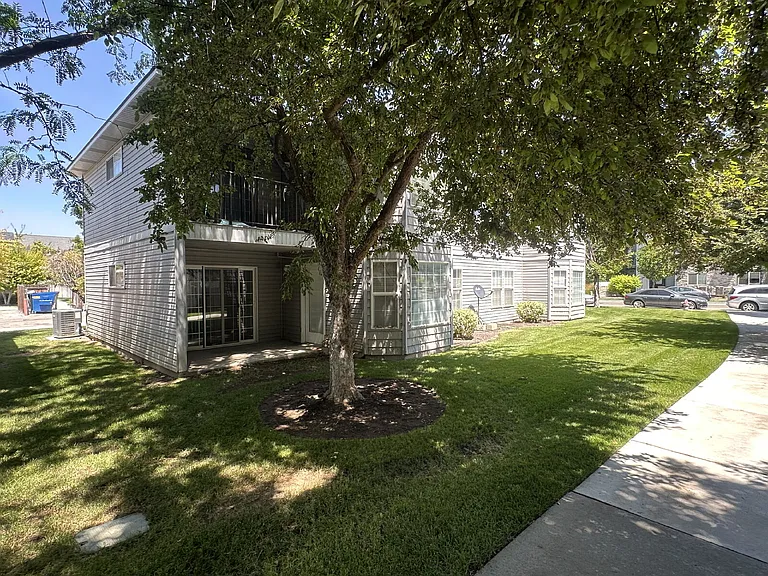 11839 W Cloverbrook Ln #101 — Photo 1
