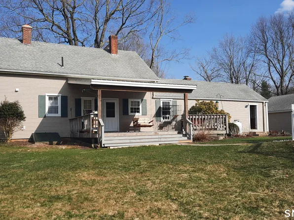 204 Paine Road, Pomfret, CT 06259