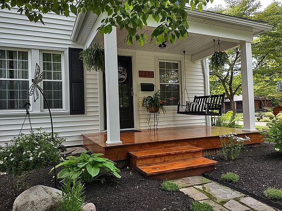 2nd image of 2257 Pemberton Dr