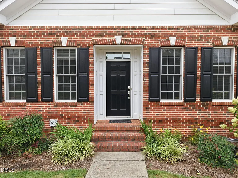 401 Waverly Hills Dr — Photo 42