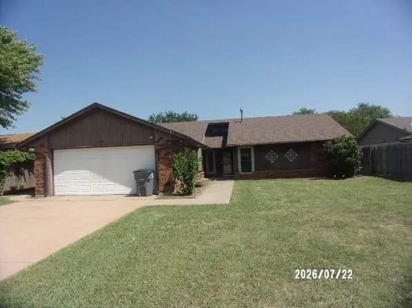 6713 SW Drakestone Blvd, Lawton, OK 73505