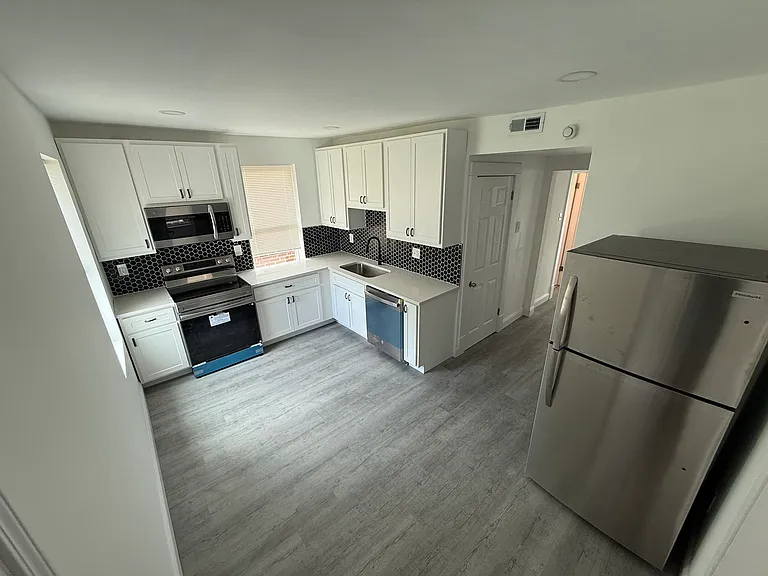 4973 Quincy St #B — Photo 2