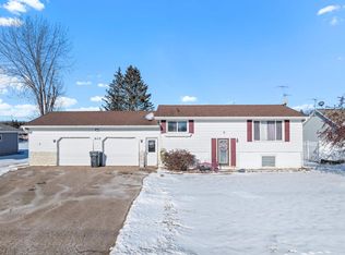 605 E 29th St, Marshfield, WI 54449