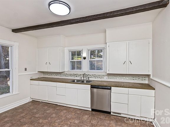 5th image of 195 Terrace Dr