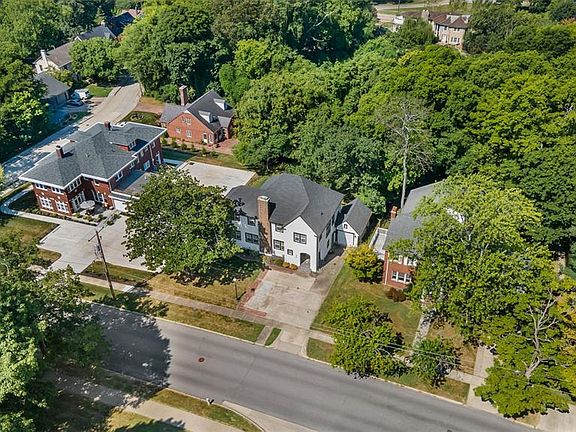 5th image of 615 N Henderson Ave