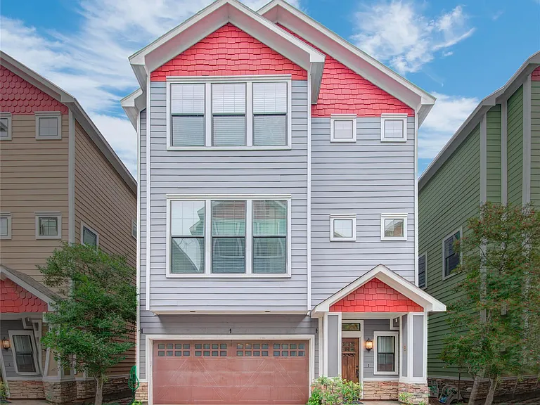 2414 Charleston St #B — Photo 1