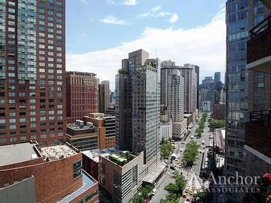 Rented by Anchor Associates | media 22