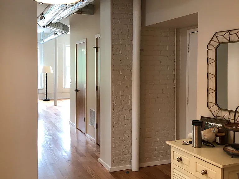 1358 W Randolph St — Photo 4