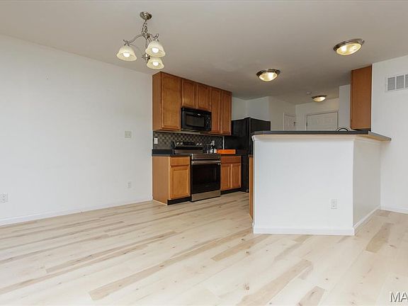 4th image of 4374 Bristol View Ct