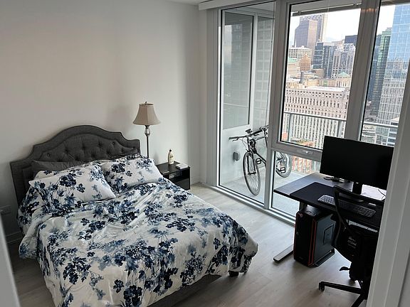 5th image of 370 W Grand Ave #3308