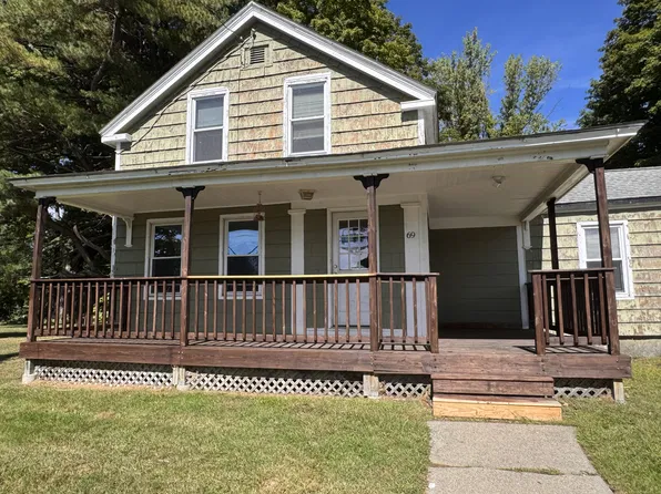 69 Meadow St, Amherst, MA 01002