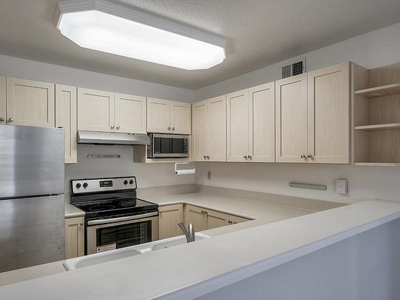 4th image of 535 Pierce St APT 2110