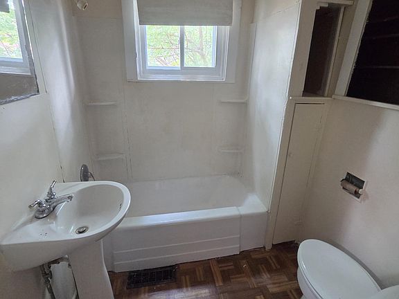 2nd image of 1134 Spring St #1