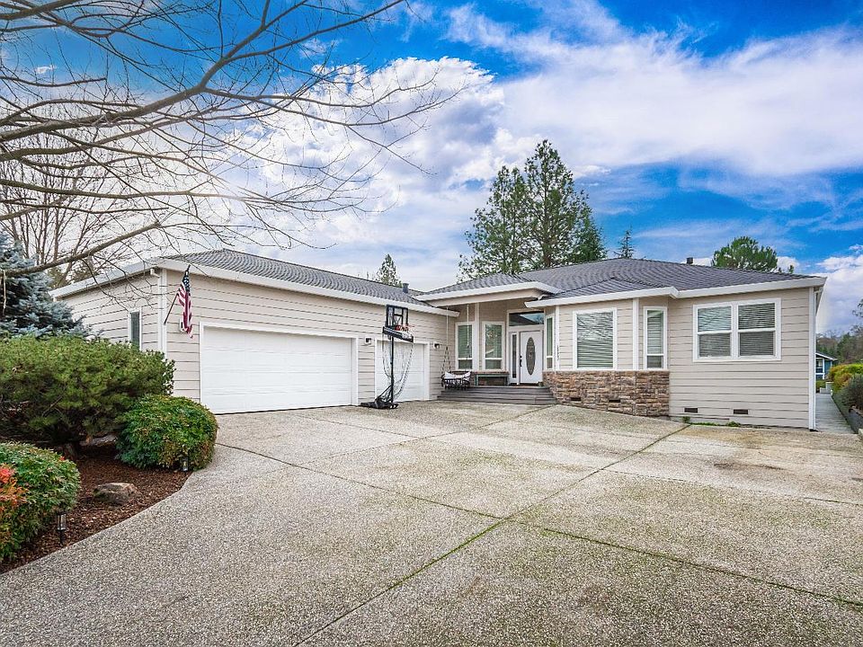 1st image of 18663 Lake Forest Dr