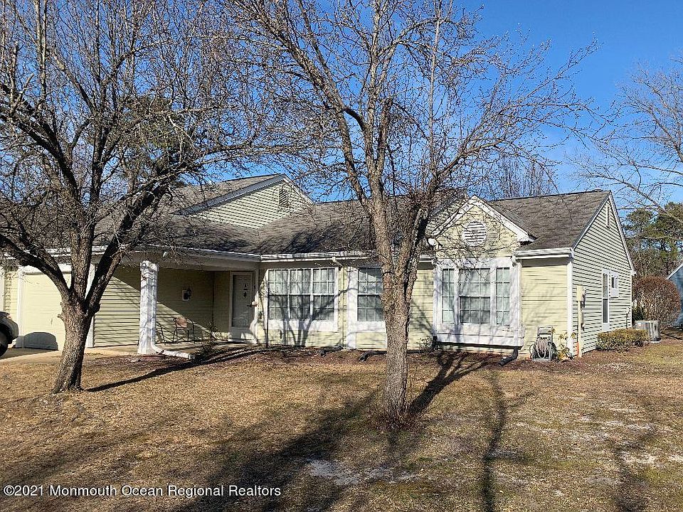 1st image of 981 B Thornbury Lane #B