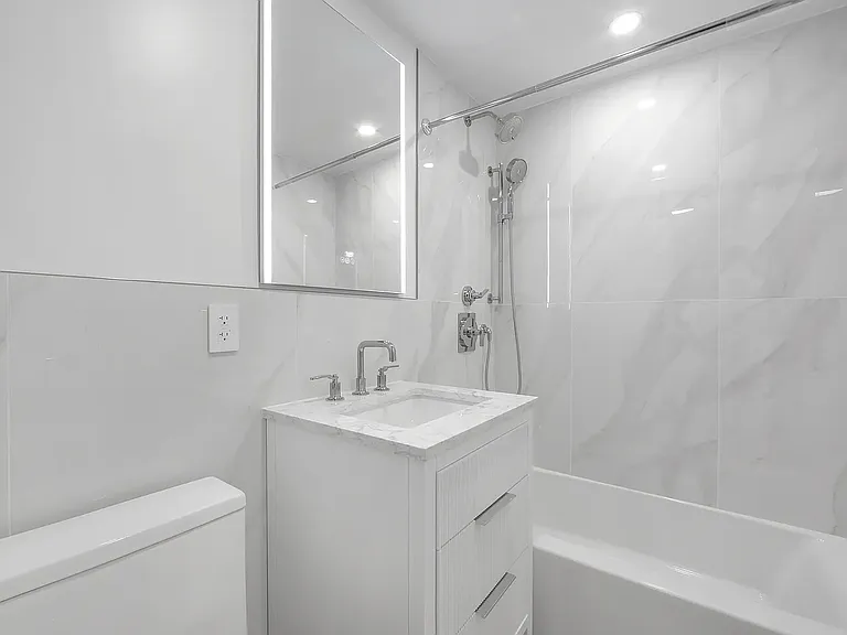 165 E 66th St #5H — Photo 6
