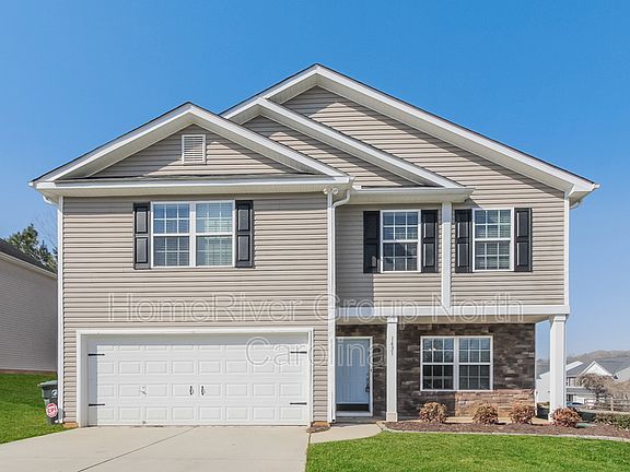 2nd image of 1431 River Run Dr