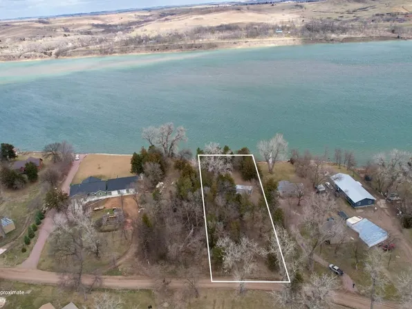 21 Sunshine Bottom Rd, Lynch, NE 68746