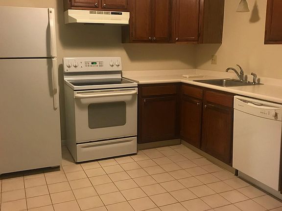 4th image of 1 Puritan St APT 14