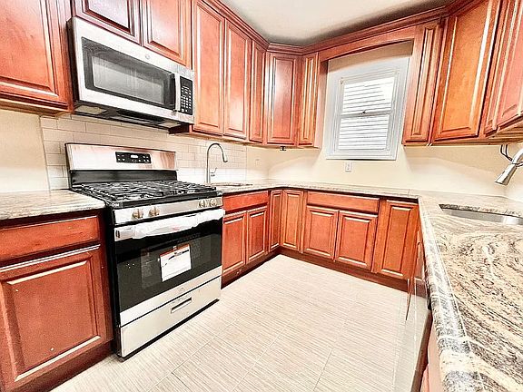 5th image of 3511 Avenue D #1C