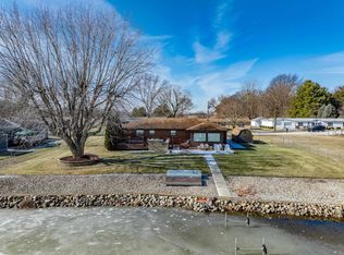 2832 N Lakeview Dr, Warsaw, IN
